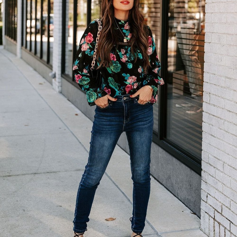 RIOS FLORAL LACE BLOUSE - Picture 2 of 11